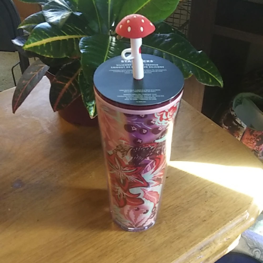 STARBUCKS CHRISTMAS CUP